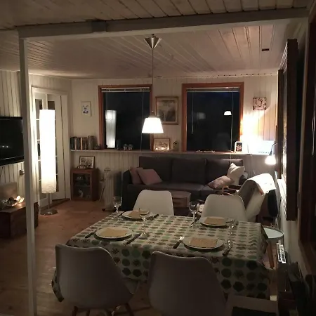 The Beach House بيت للعطل هادرسليف